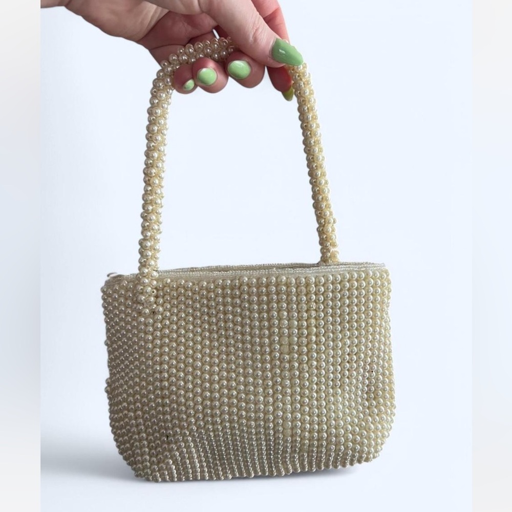 Elegant Pearl Beaded Handbag